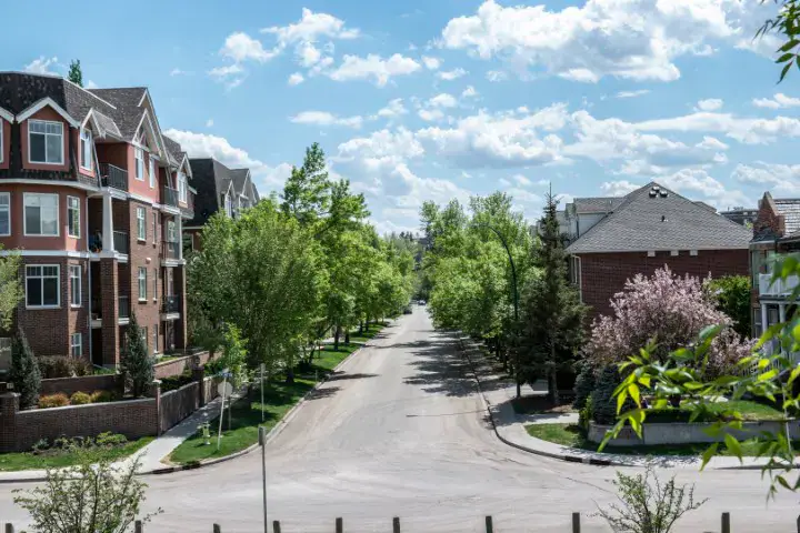 Erlton property and community context